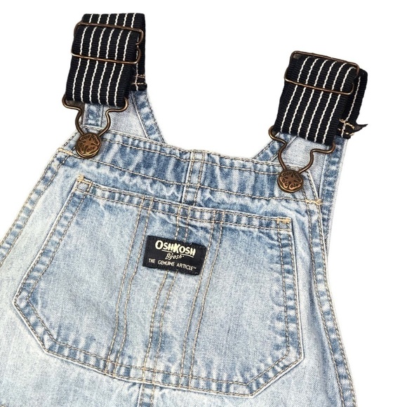 Osh Kosh carpenter shortalls denim engineer stripe straps 5T - Picture 2 of 8